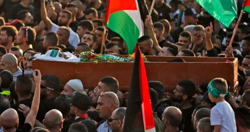 هكذا هتفت فتيات أم الفحم لوالدة الشهيد كيوان