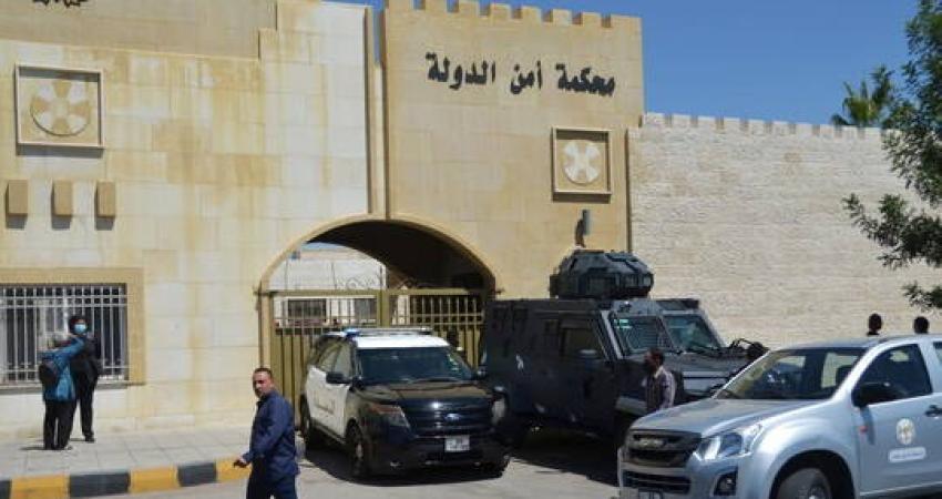 الأردن: الحكم بالسجن لمدة 15 عاما بحق باسم عوض الله والشريف حسن