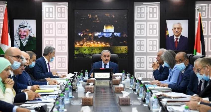 صحيفة تكشف.. حكومة رام الله تواجه أزمة مالية حادة