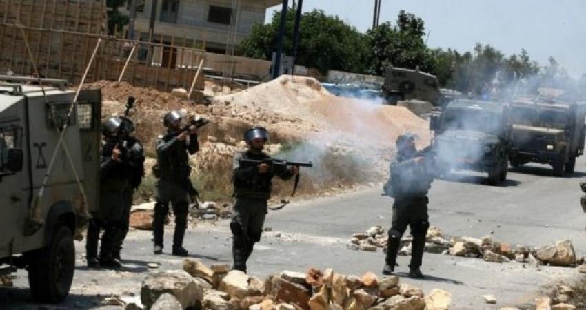 إصابة عشرات الطلبة في اعتداء لقوات الاحتلال جنوب نابلس