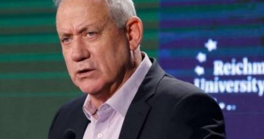 غانتس يوعز برفع مستوى التأهب والاستنفار في المعابر للضفة