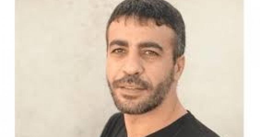 الاحتلال يسمح لعدد من أسرة الأسير أبو حميد بزيارته غدًا