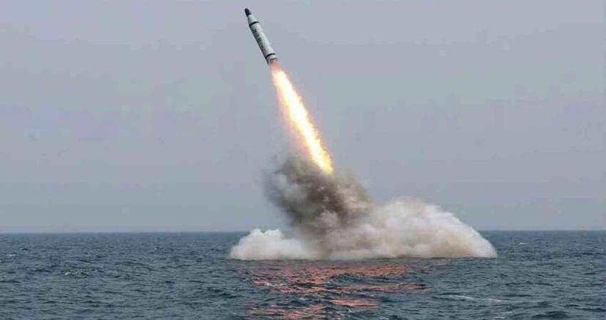 كوريا الشمالية تطلق صاروخاً جديداً