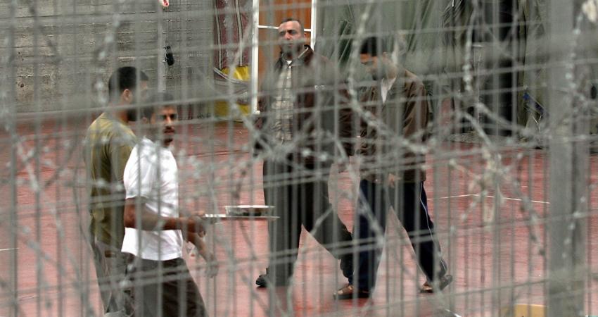 الأسرى الإداريون يُقاطعون محاكم الاحتلال