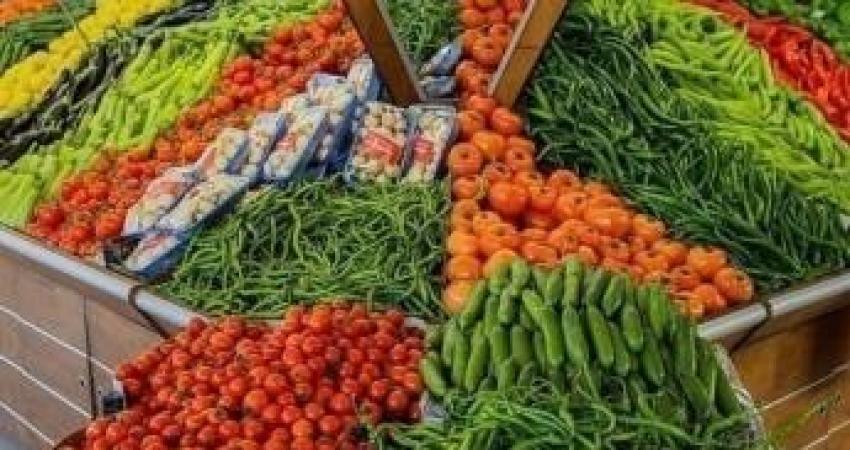 القائمة المحدثة لأسعار الخضروات والدجاج في أسواق غزة