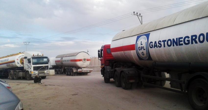 مالية غزة: توريد 40 شاحنة غاز طهي للقطاع يوم أمس الأحد