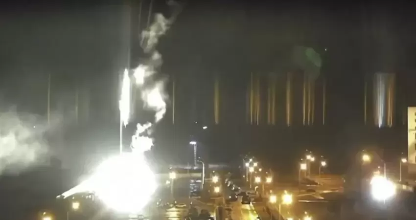 محطة زابوريجيا النووية في أوكرانيا تعرضت لهجوم روسي