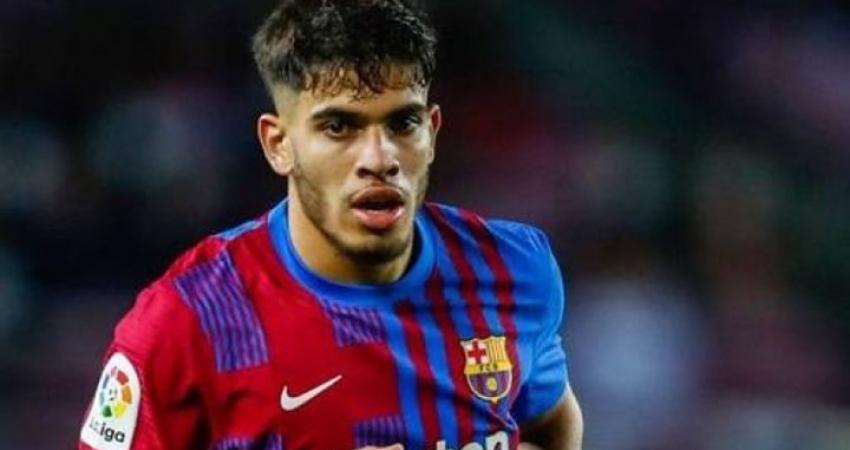 هجوم على لاعب برشلونة المغربي بعد منشور ضد "إسرائيل"