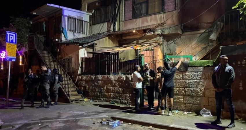 إصابة شاب فلسطيني برصاص مستوطن في حي الشيخ جراح بالقدس