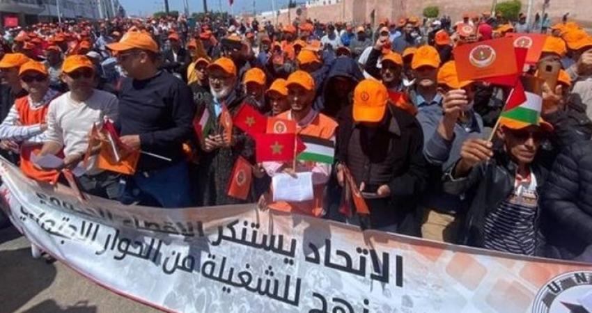 نقابات المغرب تحيي يوم العمال بتظاهرات وترفع أعلام فلسطين