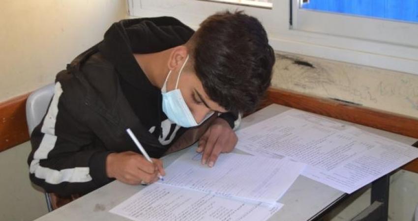 تصنيف أسئلة امتحانات الثانوية العامة 2022 في فلسطين والإجابات النموذجية