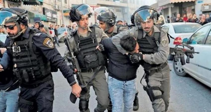 الاحتلال يعتقل 13 شاباً من القدس