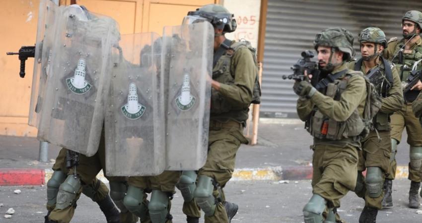 حماس توجه رسالة لشرطي فلسطيني أطلق النار على حاجز للاحتلال جنوب نابلس