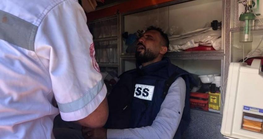 إصابات بينهم صحفي بمواجهات جنوب نابلس وشرق قلقيلية