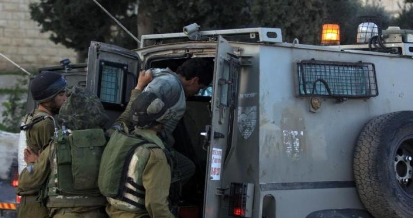 الاحتلال يعتقل طفلاً ويقتحم قرية برام الله