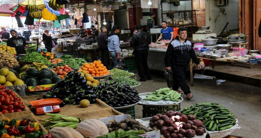 القائمة المحدثة لأسعار الخضروات والدجاج في أسواق غزة
