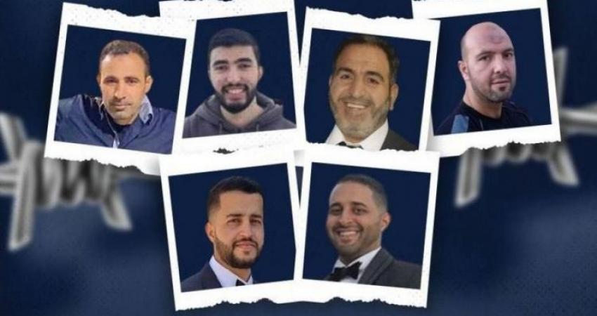 5 معتقلين سياسيين يواصلون الإضراب عن الطعام لليوم 21 في سجون السلطة