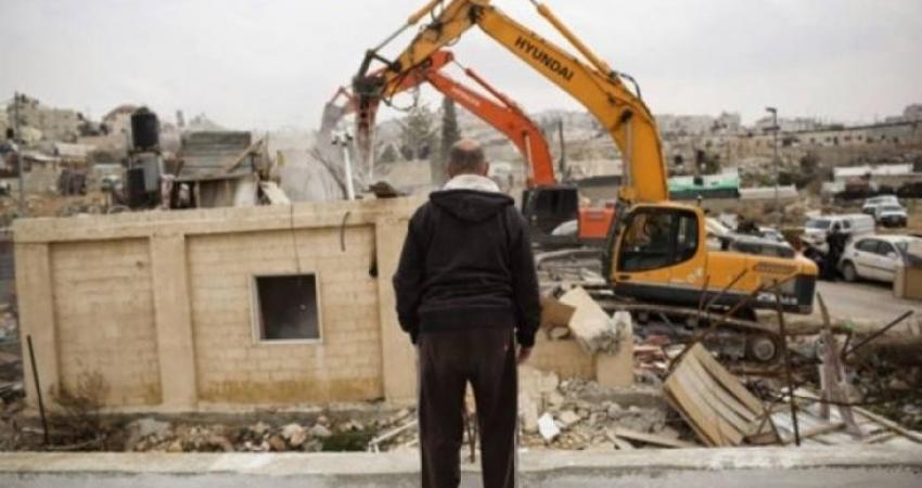 الاحتلال يجبر فلسطينيا على هدم منزله بالقدس