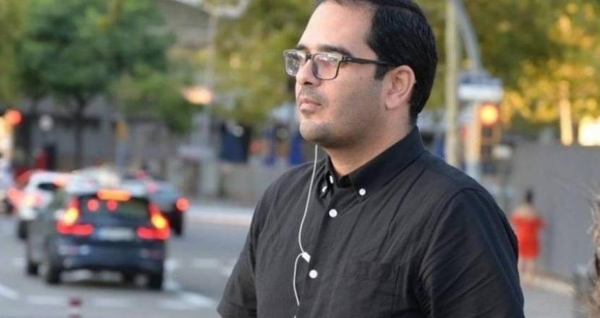 السلطة تمنع والدة صحفي من السفر وتواصل انتهاكاتها بالضفة