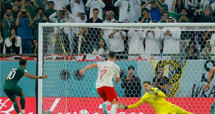 السعودية تخسر أمام بولندا وتضيع فرصة التأهل المبكر