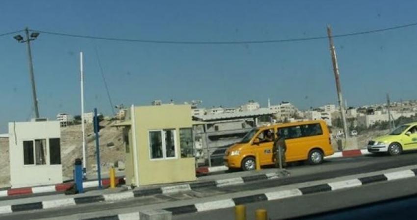 الاحتلال يغلق حاجز الكونتينر في بيت لحم