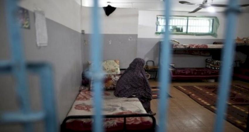فروانة: 29 أسيرة تقبع في سجن "الدامون"