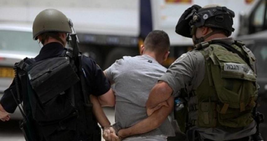 مركز فلسطين يرصد 7 آلاف حالة اعتقال منذ بداية عام 2022