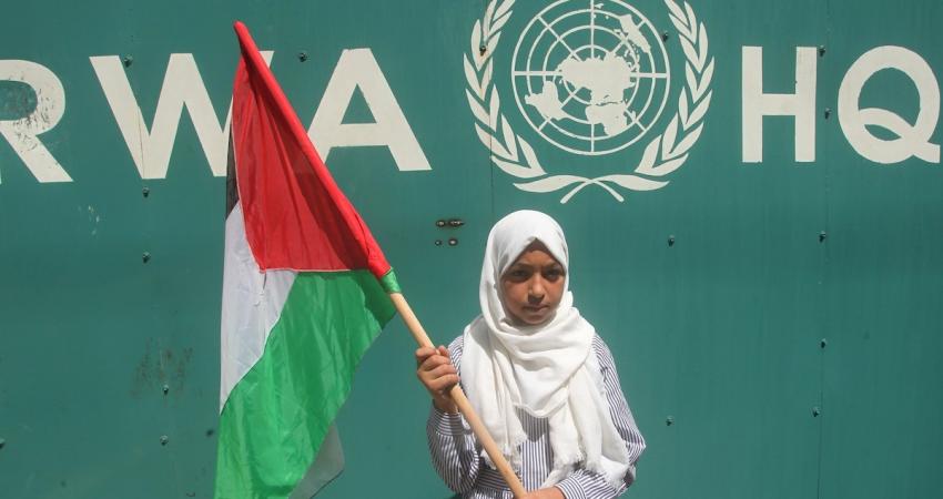 المسحال يوضح أسباب الإضراب الشامل في كاقة مرافق الأونروا بغزة