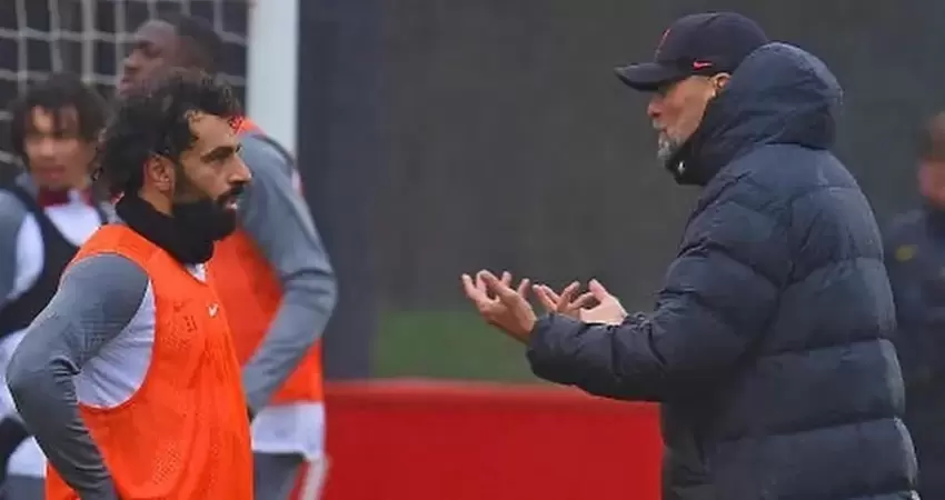 كلوب يكشف سبب تراجع مستوى محمد صلاح مع ليفربول