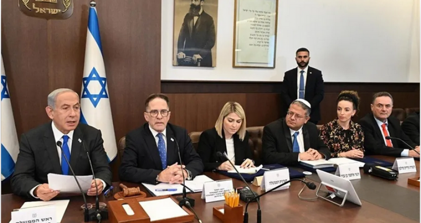 تصاعد المعارضة الإسرائيلية للحكومة ينذر بزيادة التوتر والانقسام