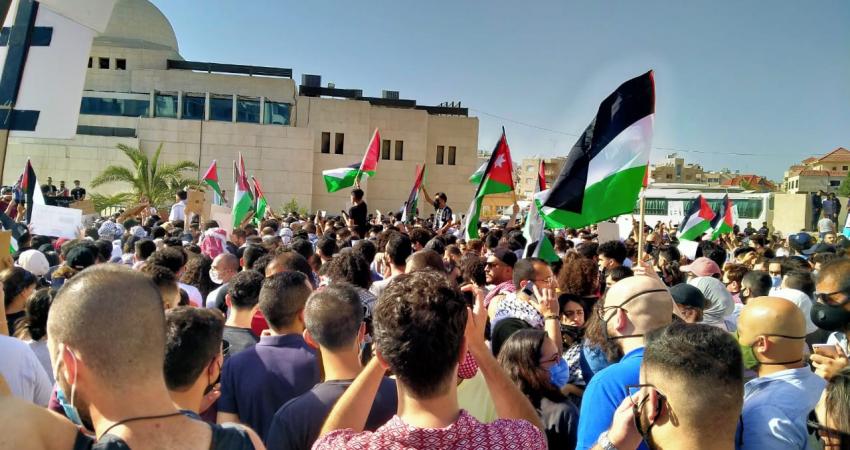 اعتصام قرب السفارة الإسرائيلية في الأردن تنديداً بمجزرة نابلس