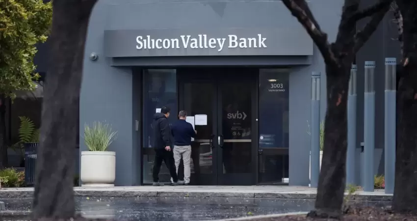 إفلاس بنك “وادي السيليكون” يهز أسهم البنوك العالمية
