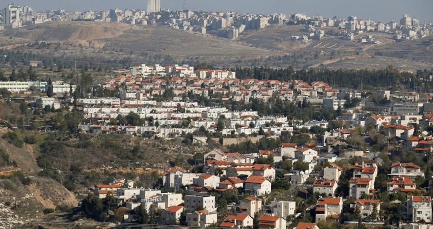 تقرير يحذّر من مخطط إسرائيلي لبناء شبكة طرق في المستوطنات
