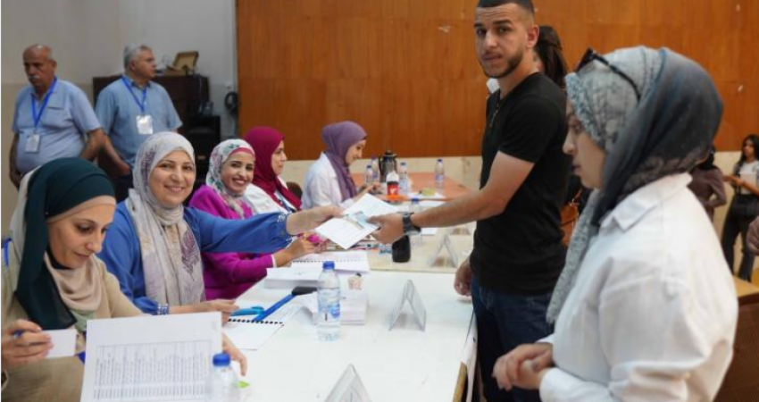 الكتلة الإسلامية تحقق فوزا كبيرا في انتخابات جامعة بيرزيت