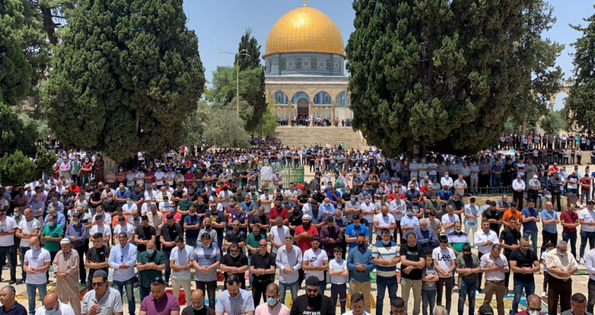 40 ألف مصلٍّ يؤدون الجمعة في المسجد الأقصى