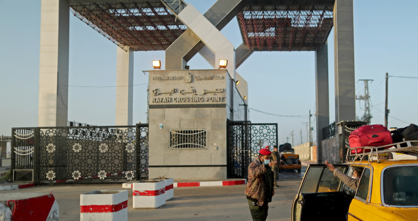 ملحق كشف "التنسيقات المصرية" للسفر عبر معبر رفح الثلاثاء