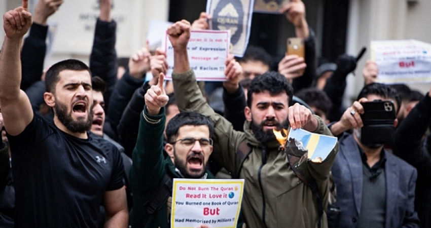 الشعبية تدين سماح السلطات السويدية بحرق نسخة من القرآن