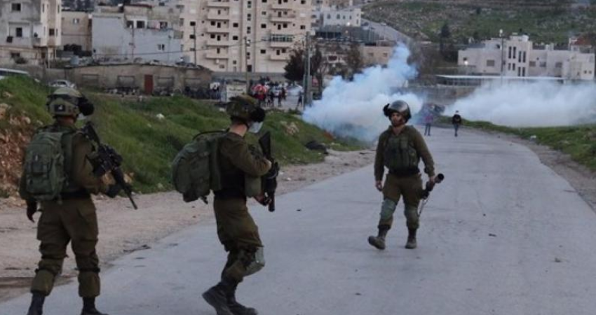 الاحتلال يعتقل فلسطينيين ويجرف أراضٍ بجنين