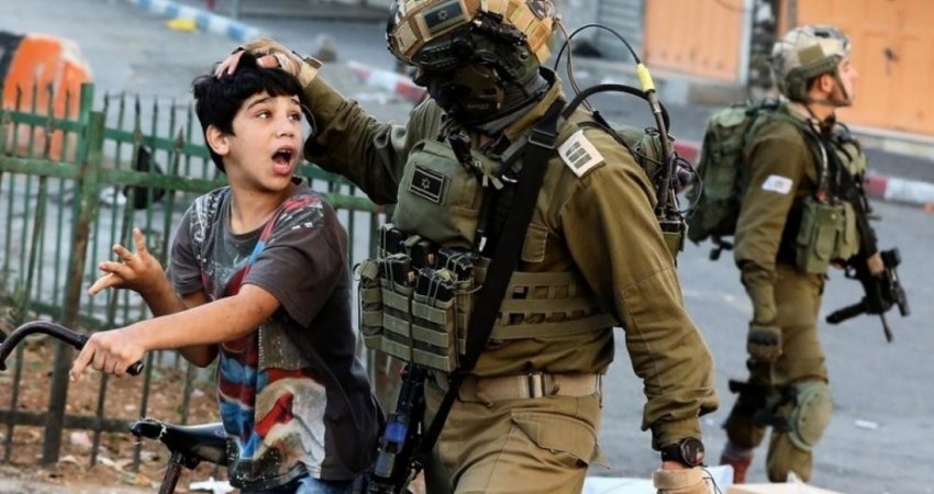 الاحتلال يعتقل طفلين من العيسوية بالقدس