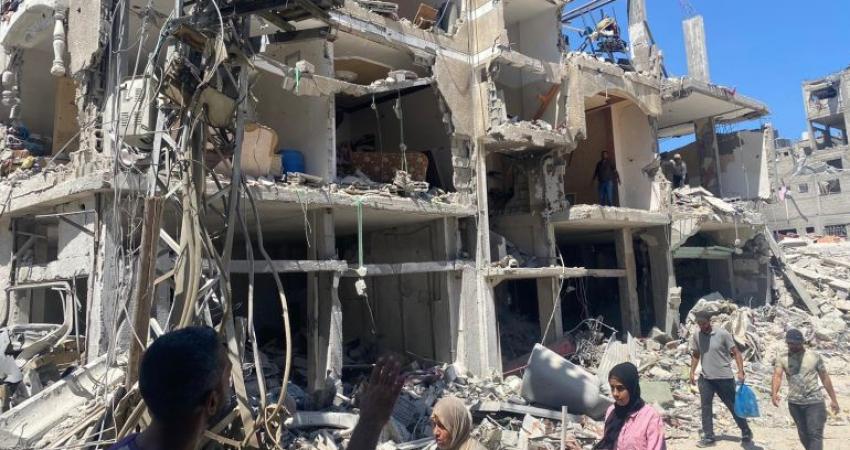 مبنى آيل للسقوط