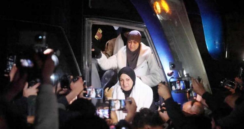 عائدون من معبر رفح