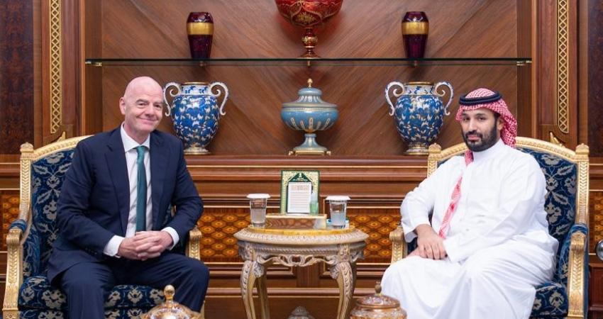 ولي العهد السعودي ورئيس الفيفا