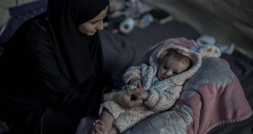 طفل ولد في الحرب