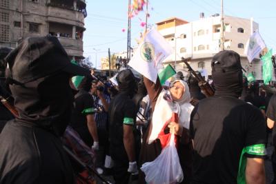 صور: تكريم 100 يتيم ببلدة خزاعة