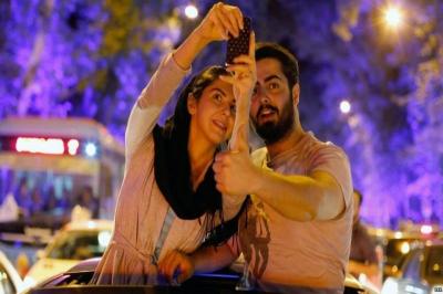 احتفالات في إيران بعد التوصل لاتفاق بشأن النووي