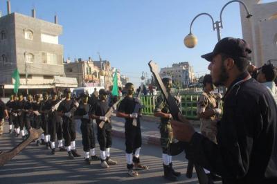 مسير لـ"فرسان حماس" تضامنًا مع الأسرى برفح