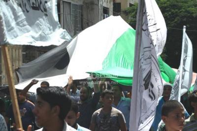 مسيرة لحركة الأحرار تضامناً مع الأسير محمد علان بغزة