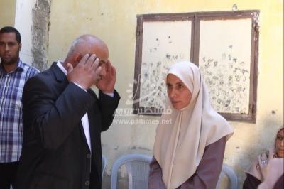 هنية يزور عائلة المختطف "عبد الدايم أبو لبدة" في البريج