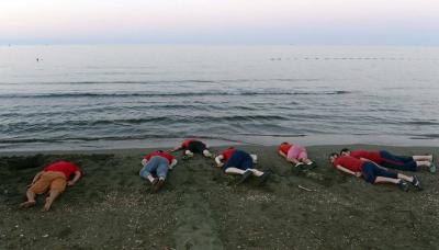 صور: أتراك يتضامنون مع اللاجئين السوريين
