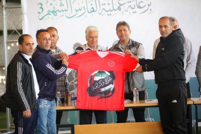 a0b5a189-e5ec-464d-b5ef-57c43f7bea7d